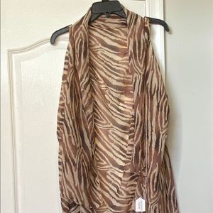 Accent by lavello convertible vest.